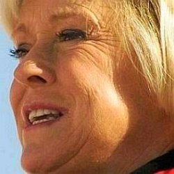 Sue Barker age