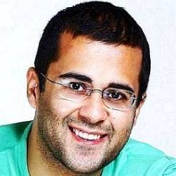 Chetan Bhagat age