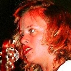 Kat Bjelland age