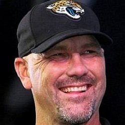 Gus Bradley age