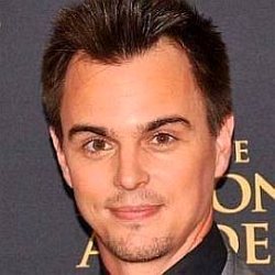 Darin Brooks age