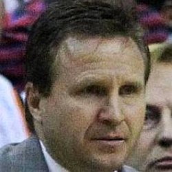 Scott Brooks age