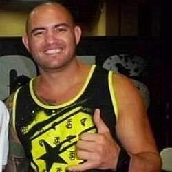 Travis Browne age