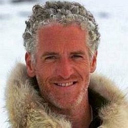 Gordon Buchanan age