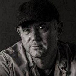 Dan Carlin age