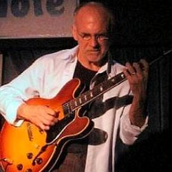 Larry Carlton age