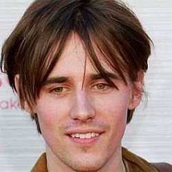 Reeve Carney age