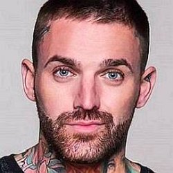 Aaron Chalmers age