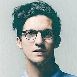 Dan Croll age