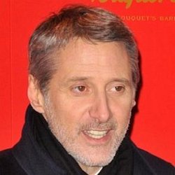 Antoine de Caunes age