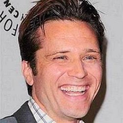 Seamus Dever age