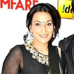 Aishwarya Dhanush age