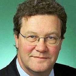 Alexander Downer age