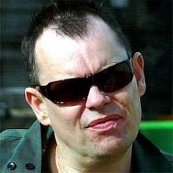 Kevin Eldon age