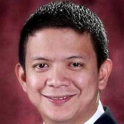 Francis Escudero age