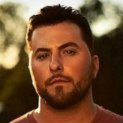 Tyler Farr age