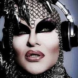 Nina Flowers age