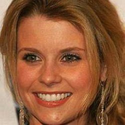 Joanna Garcia age