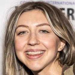 Heidi Gardner age