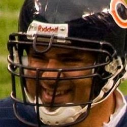 Roberto Garza age