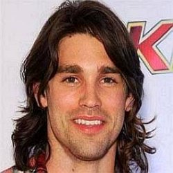 Justin Gaston age