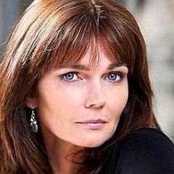 Annabel Giles age