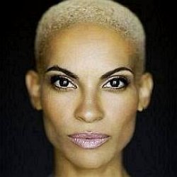 Goapele age