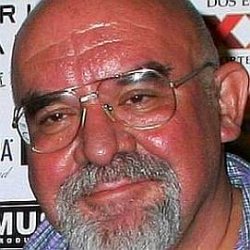 Stuart Gordon age