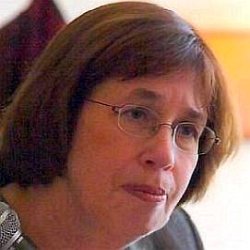 Linda Greenhouse age