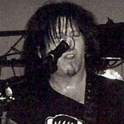 Tracii Guns age