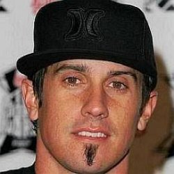 Carey Hart age