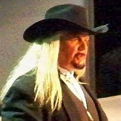 Michael Hayes age