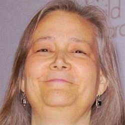 Amy Hennig age