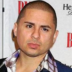 Larry Hernandez age