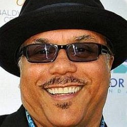 Howard Hewett age