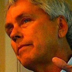 Carl Hiaasen age