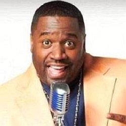 Corey Holcomb age