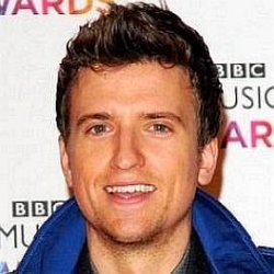 Greg James age