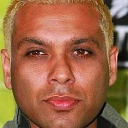 Tony Kanal age