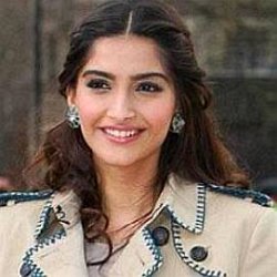 Sonam Kapoor age