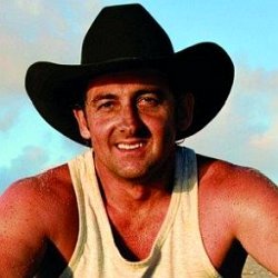 Lee Kernaghan age