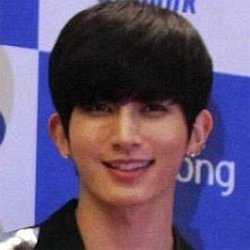 Lee Kiseop age