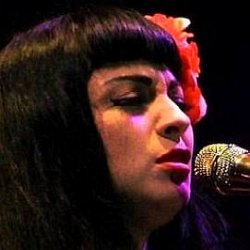 Mon Laferte age