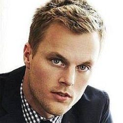 Sebastian Larsson age