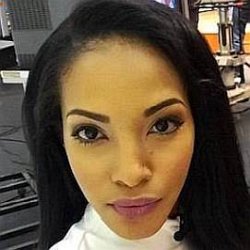 Liesl Laurie age