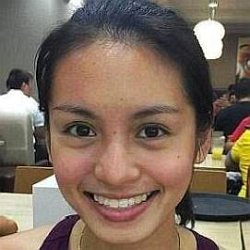 Dennise Lazaro age