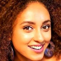 Pearle Maaney age