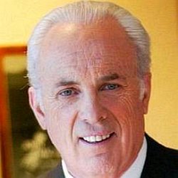 John F. MacArthur age