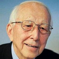 Fumihiko Maki age