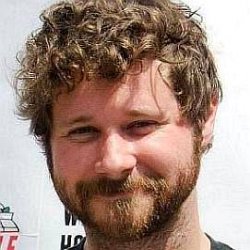 Dan Mangan age